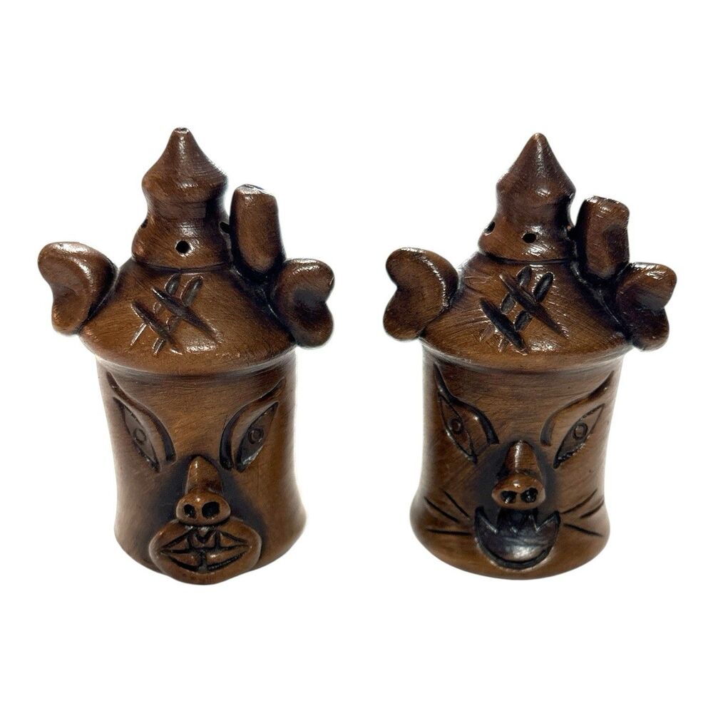 Vintage Hand Carved Wooden Pig Salt & Pepper Shakers Set Folk Art Farmhouse 3.5”
